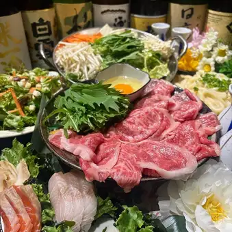 【新登場】仙台牛のすき焼きやお刺身5点盛、牛タンなど贅沢全8品 47都道府県日本酒含飲み放題付