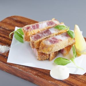 イベリコ豚のレアカツ　アイオリソース