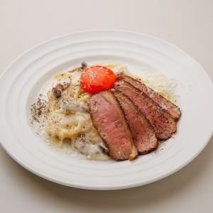 蘭王と鴨ハムのカルボナーラ