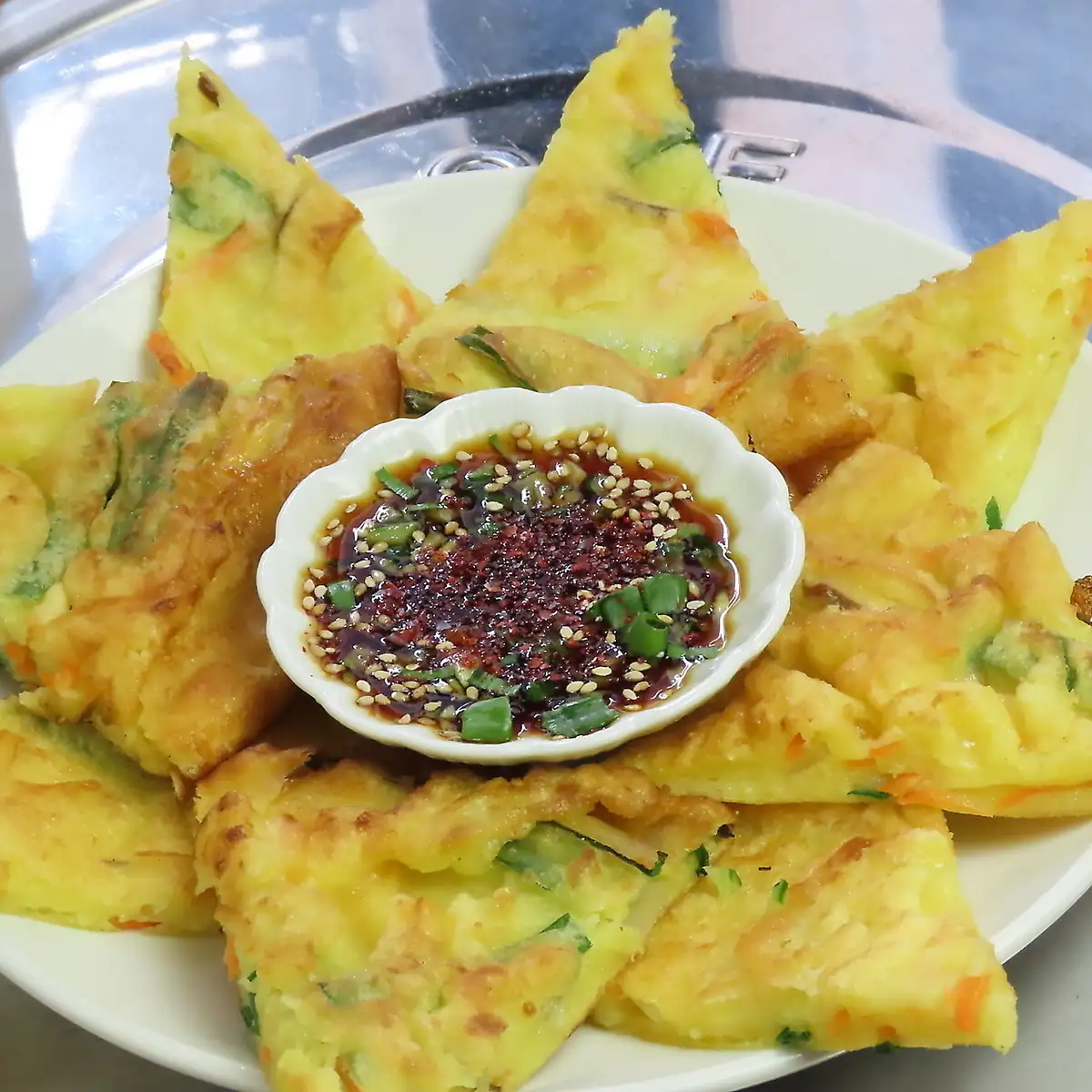 Perfect as an accompaniment to yakiniku or as a finishing touch! Enjoy our exquisite jeon (Korean pancake) and cold noodles.