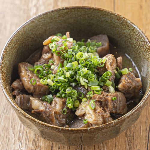 定番メニュー！ 牛すじ煮込み