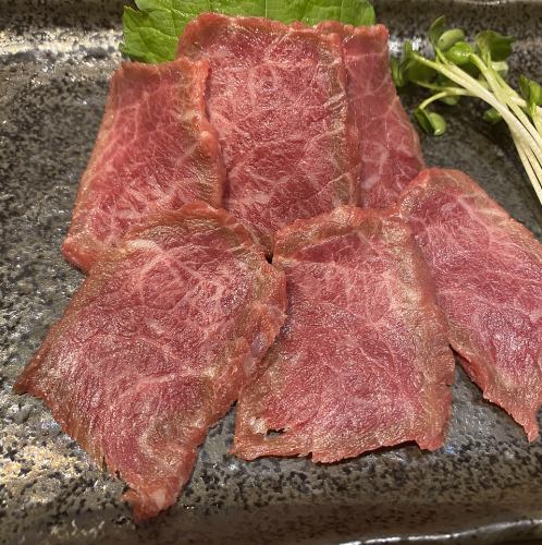 霜降りトロ馬刺し