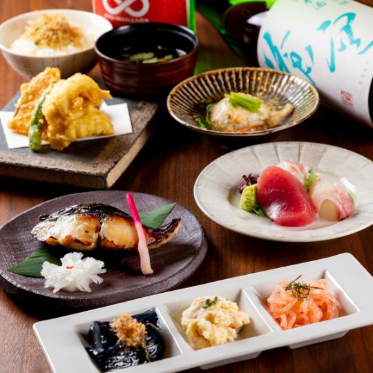 [500 yen OFF only from Sunday to Thursday] All 8 seasonal dishes 5,500 yen → 5,000 yen★Special dishes such as sashimi and tempura♪