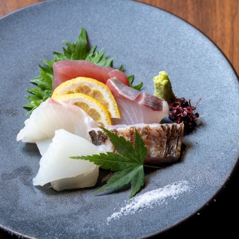 Enjoy fresh seasonal fish as sashimi, grilled, stewed or fried.