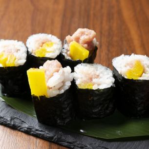 Fatty tuna and octopus thin roll