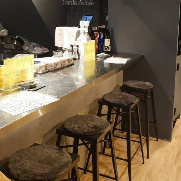 <Open until midnight, making it convenient for after-parties> Opening hours make it convenient for dates and after-parties.We look forward to serving you snacks that go well with alcohol every day.Please stop by.