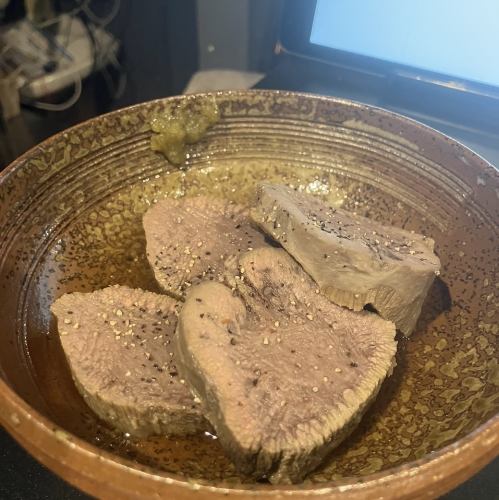 茹で牛タン柚子胡椒添え