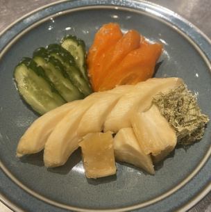 Assorted pickles