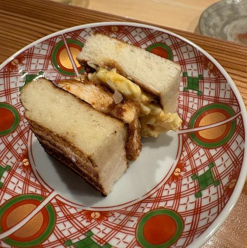 一口チキンカツサンド