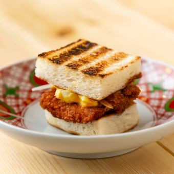 一口チキンカツサンド