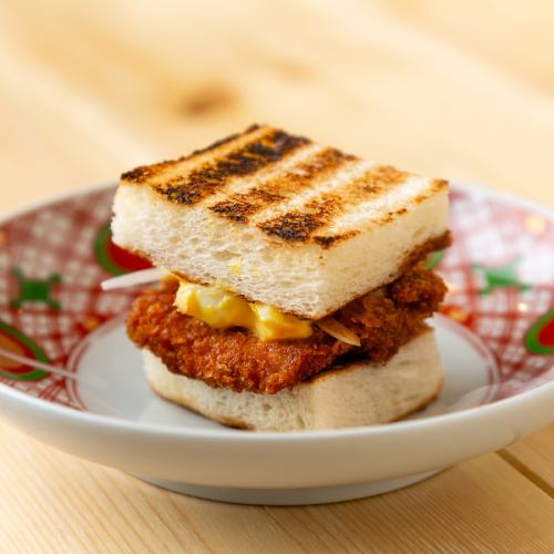 一口チキンカツサンド