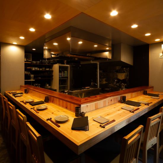 新鮮な食材を使った焼鳥や鶏料理をご賞味ください。