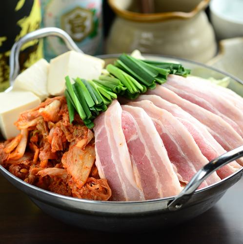 Pork and Kimchi Hotpot (2-3 servings)