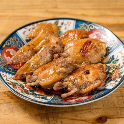 [Chicken] Grilled chicken wings with Japanese pepper (3 pieces)