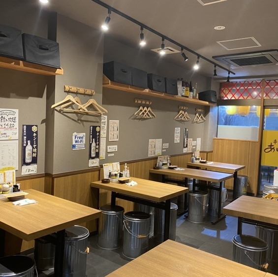 Seats for 4 people with plenty of motivation.It's a perfect seat for girls-only gatherings and small banquets ♪ ☆ A la carte dishes are also available.Please make a reservation according to the usage scene! It is recommended to make an early reservation because it is very popular at midnight ♪