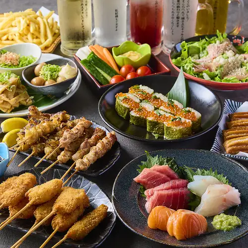 見た目も味も楽しむ創作串料理と創作和洋食◆生ビール付き飲み放題コースは3,000円~!
