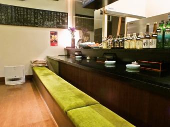 【特別感あふれるカウンター席】お一人様も大歓迎！お気軽にお越しください！