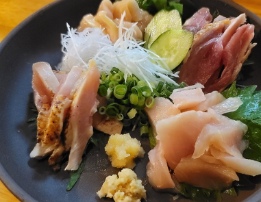 Assortment of four kinds of chicken sashimi