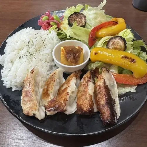 香料饺子拼盘