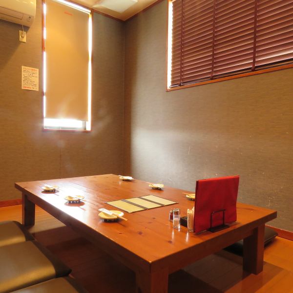 [Equipped with a private room with a tatami room!] It can be used by up to 6 people! It is a private room with an excellent atmosphere that is easy to use for families with small children, mom friends' associations, girls' associations! , You can have a meal or a banquet without hesitation !! If you want a private room, we recommend you to make a reservation early!