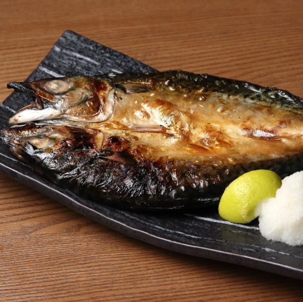 [Robatayaki] Charcoal-grilled Kinka mackerel