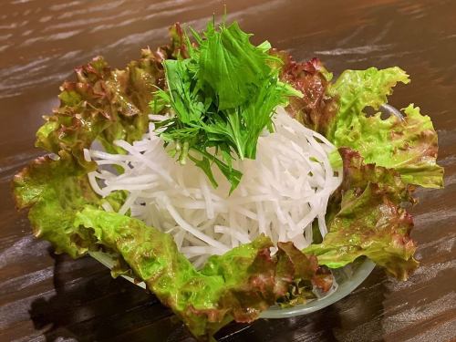 Addictive green onion salad