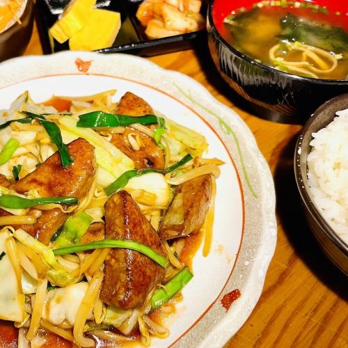 平日限定　レバニラ炒め定食