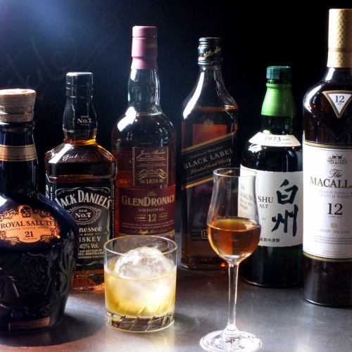 您可以在柜台享用各种酒精饮料。