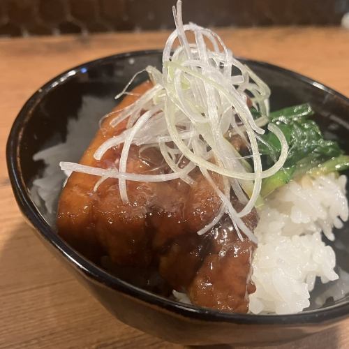 期間限定！「豚の角煮丼」