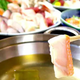 歓迎会や飲み会に!【5種の海鮮ゆずしゃぶ鍋コース 】全8品 6,000円 ≪飲み放題付≫