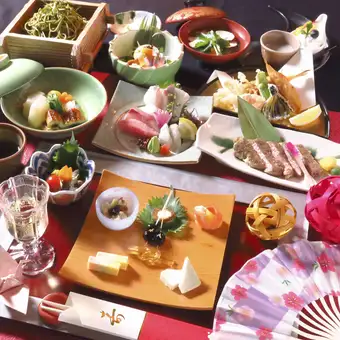 【初夏の会席コース】国産牛ステーキ・スズキの白焼き 全10品飲み放題付き 7500円(税込)