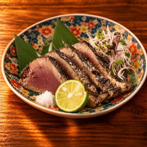 Enjoy local sake with Kyushu cuisine and fresh seafood.