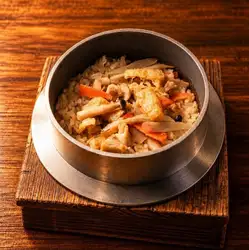 鶏五目釜飯