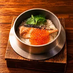 鮭といくら釜飯
