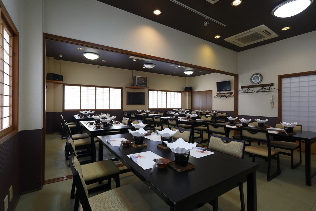 Private room banquet, table seat, digging tatami mats maximum 60 people
