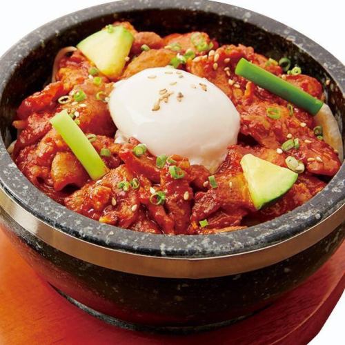 매운 소 불고기 돌솥 비빔밥