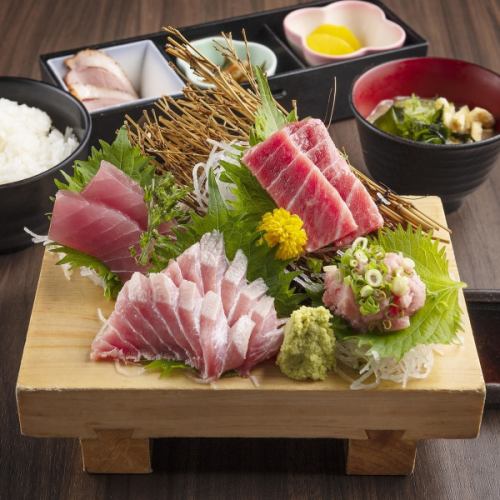 豪華鮪魚套餐 1,100日圓（含稅）