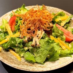 Vegetable salad with homemade citrus dressing