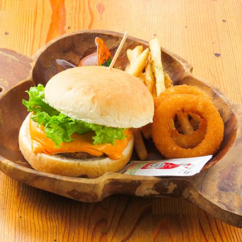 [Lunch only ☆ Value set] Cheeseburger & Acai bowl course