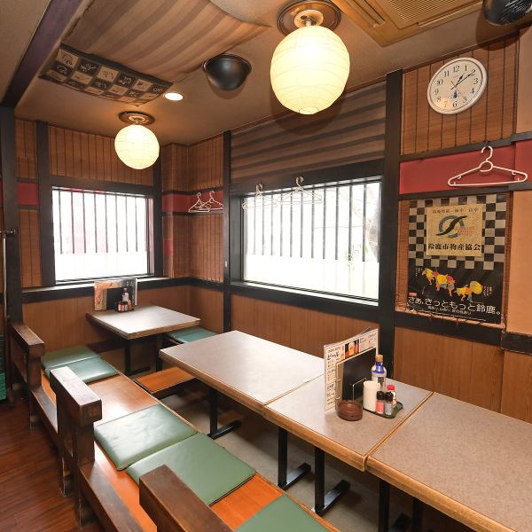 【明るく開放的な店内】明るく開放的な店内でごゆっくりお食事をお楽しみいただけます！少人数でのご宴会から大規模宴会まで様々なシーンでご利用いただけます◎