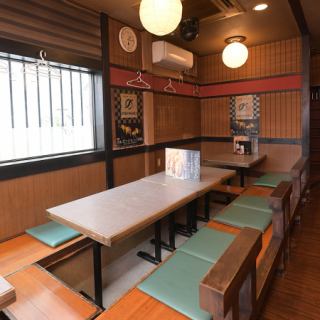 4名席の掘りごたつもご用意。デートやグループでの飲み会にもおすすめです。