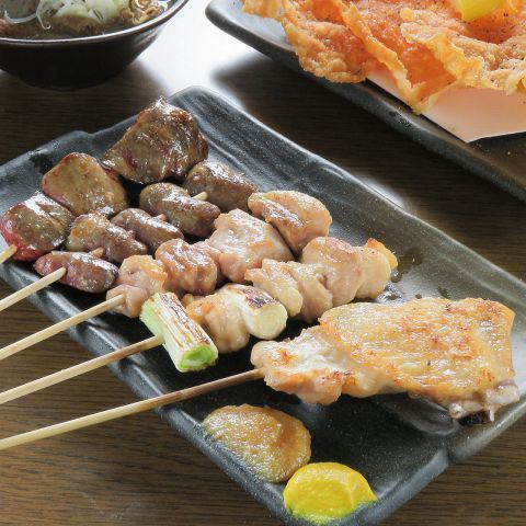[Uses the special brand "Hogen chicken"! Yakitori Kobo boasts ♪ Skewers (5): 737 yen (tax included)]