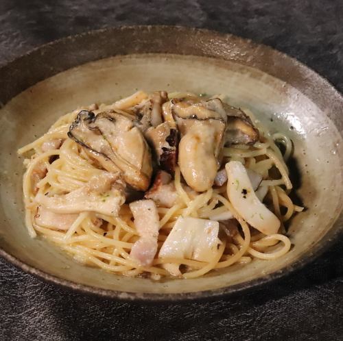 牡蠣のクリームパスタ