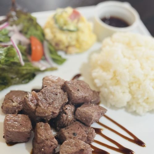 ミスジ肉のサイコロステーキ 1プレート