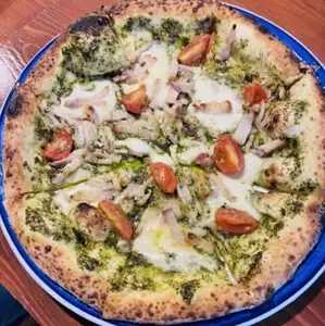 ベーコンとミニトマトのジェノベーゼ