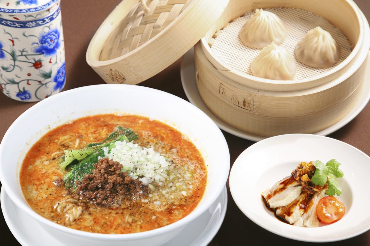 Xiaolongbao x appetizer x main lunch 1573 yen! Dandan noodle set is very popular ♪