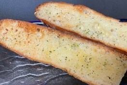 ガーリックトースト