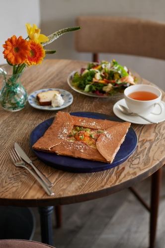 A galette that can be enjoyed as a meal or as a dessert
