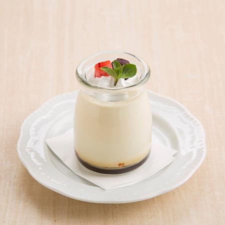 Melting custard pudding