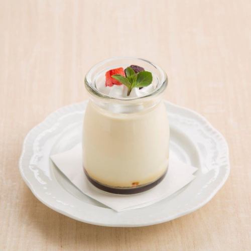 Melting custard pudding